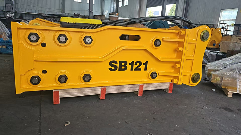 Soosan SB121 Hydraulic Breaker for Chile – Precision Manufacturing from a Full‑Chain Chinese Factory
